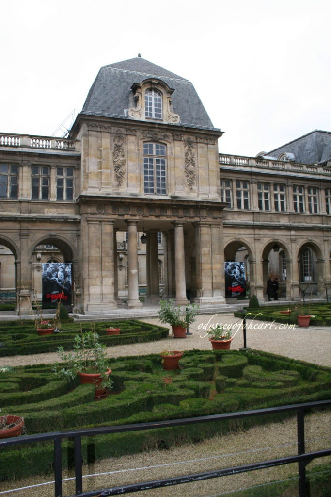 carnavalet-outside